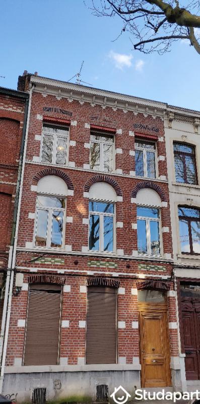 Chambre - 75 m² - 1 pièce