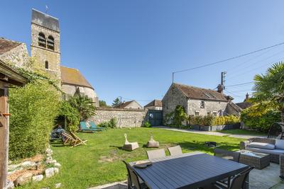 Maison - 285 m² - 7 pièces