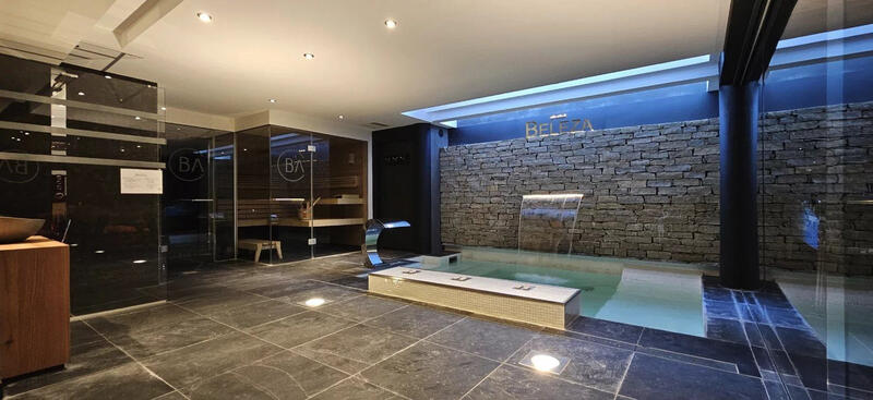 Châlet - 370 m² - 14 pièces