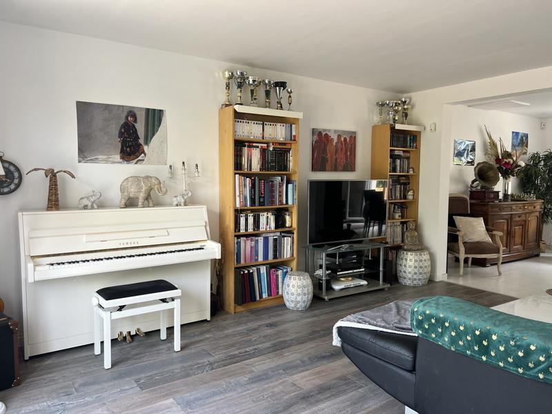 Maison - 161 m² - 6 pièces