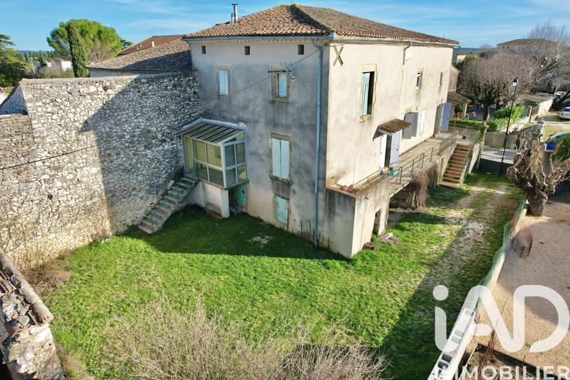 Maison - 250 m² - 10 pièces