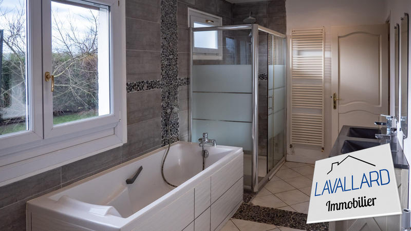 Maison - 115 m² - 5 pièces