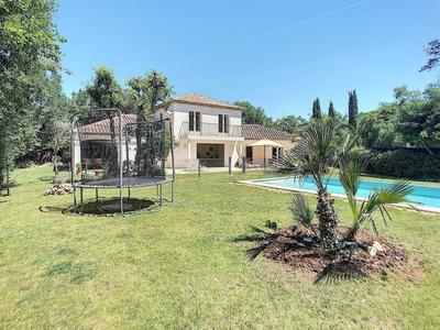 Villa - 193 m² - 5 pièces