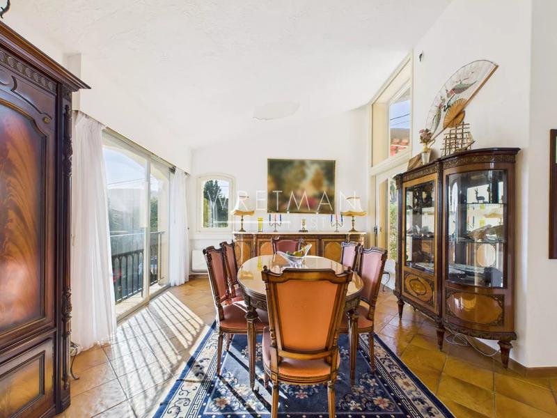 Villa - 192 m² - 6 pièces