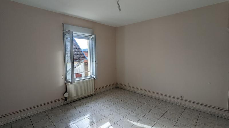 Maison traditionnelle - 206 m² - 8 pièces