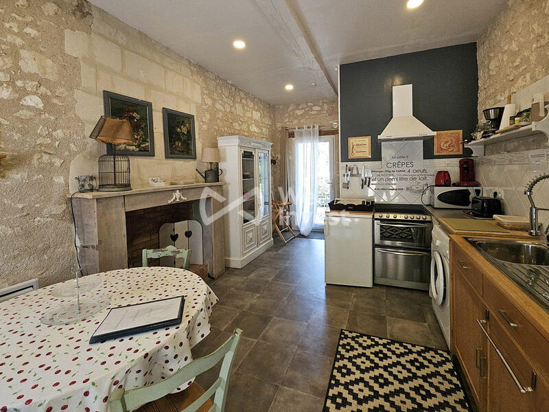 Maison - 570 m² - 14 pièces