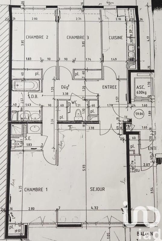 Appartement - 95 m² - 4 pièces