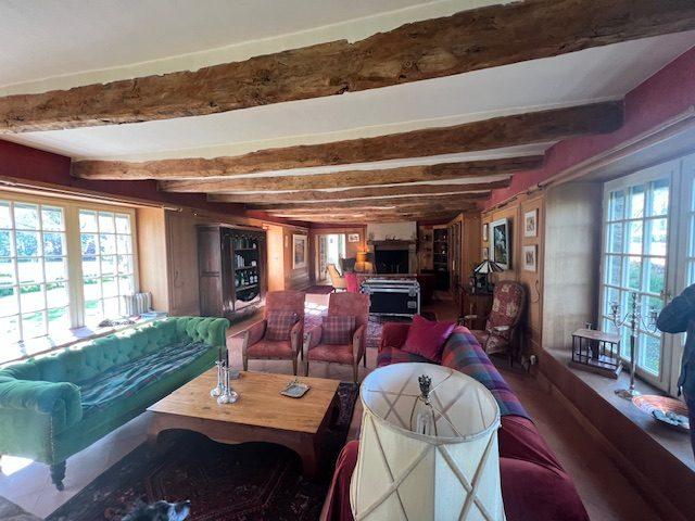 Maison ancienne - 520 m² - 11 pièces