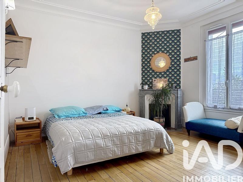 Maison - 167 m² - 8 pièces