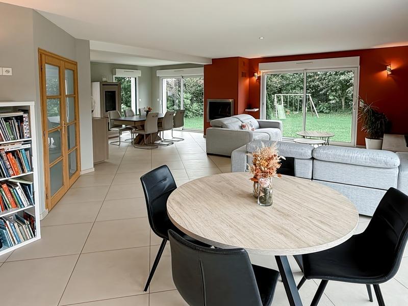 Maison - 188 m² - 7 pièces