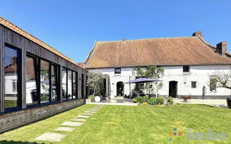 Ferme - 382 m² - 10 pièces