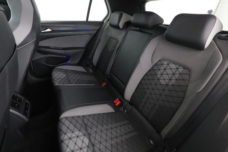 Volkswagen Golf VIII 2.0 Tdi Src R-Line Dsg7 150 ch