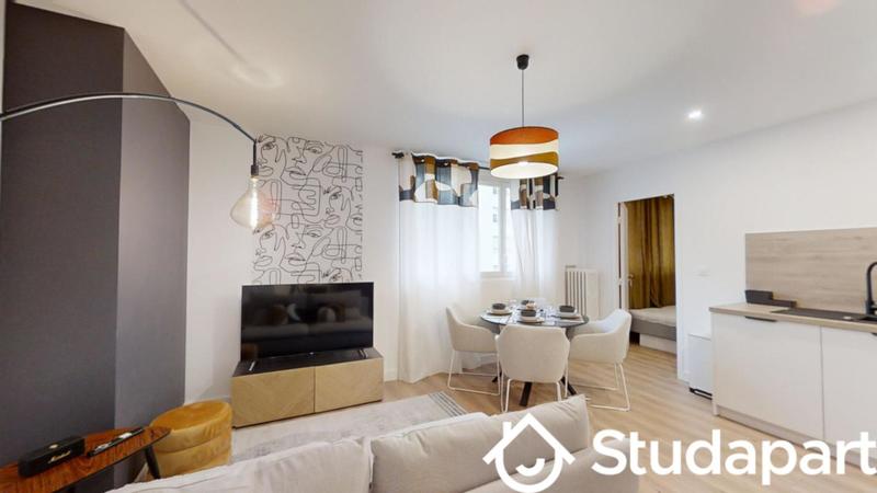 Chambre - 9 m² - 1 pièce