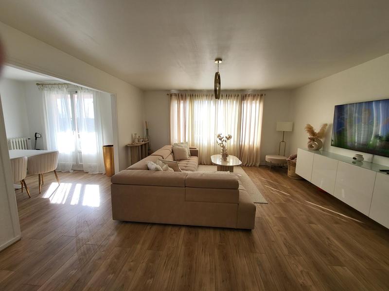 Appartement - 98 m² - 4 pièces