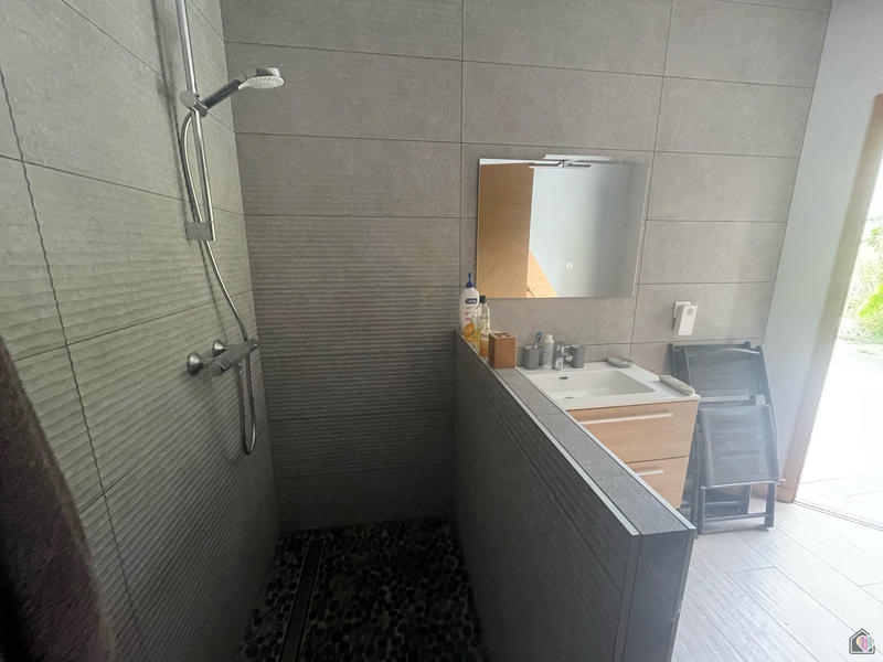 Maison contemporaine - 140 m² - 4 pièces