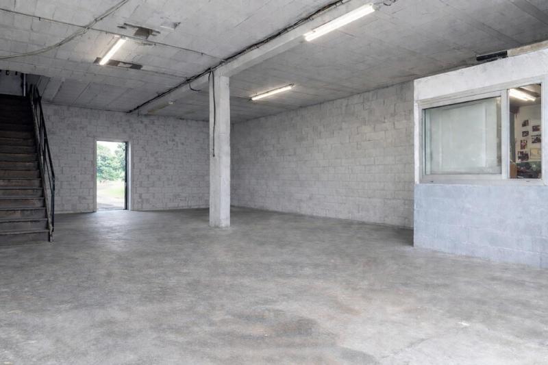 Local commercial - 274 m² - 4 pièces