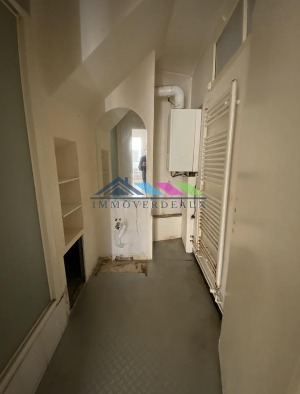 Immeuble - 255 m² - 18 pièces