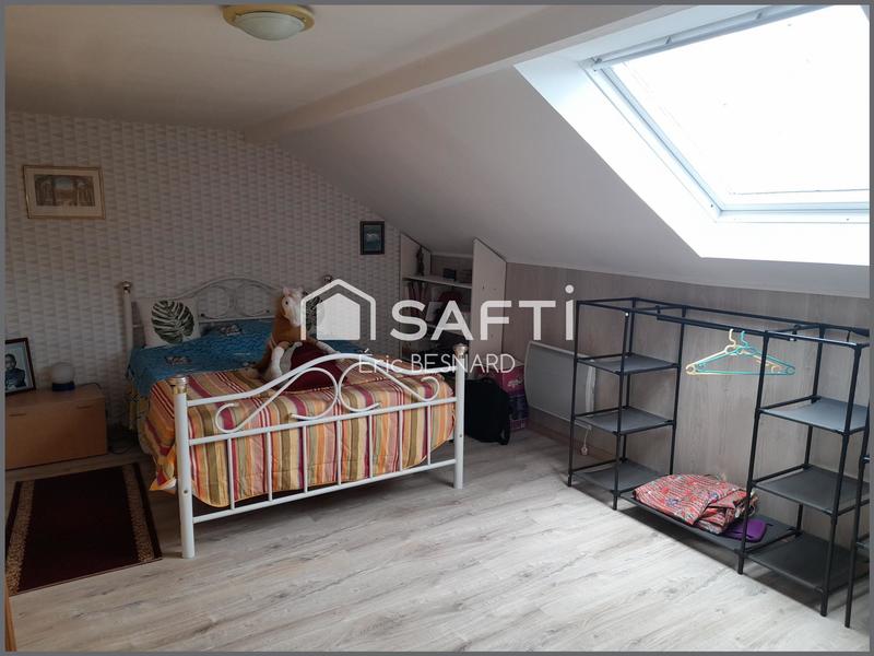 Maison - 215 m² - 10 pièces