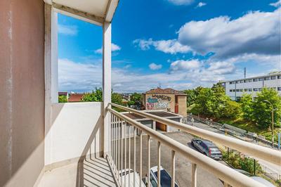 Appartement ancien - 60 m² - 3 pièces