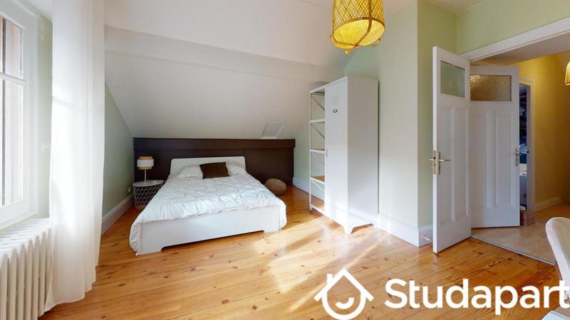 Chambre - 14 m² - 1 pièce