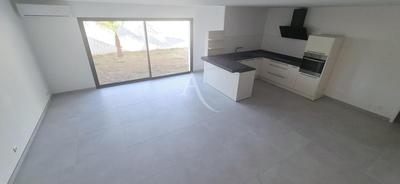 Maison - 135 m² - 4 pièces