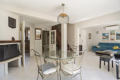 Maison - 92 m² - 5 pièces