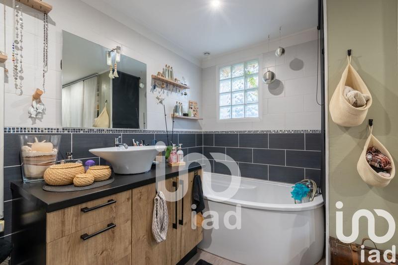 Maison - 98 m² - 4 pièces