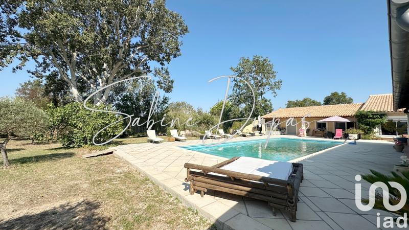 Maison - 300 m² - 10 pièces