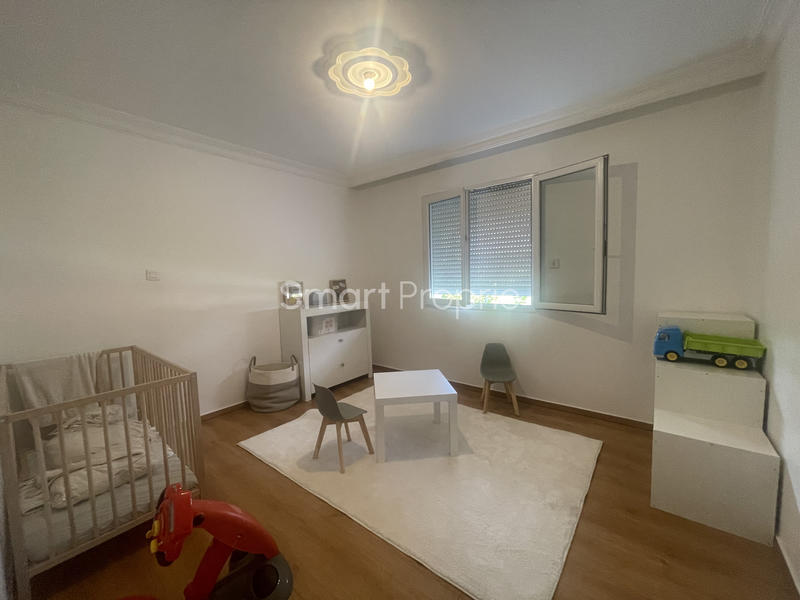 Maison - 280 m² - 8 pièces