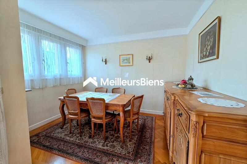 Maison - 200 m² - 6 pièces