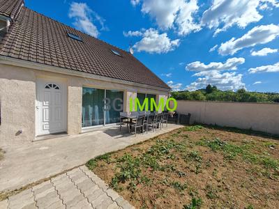 Maison - 115 m² - 5 pièces