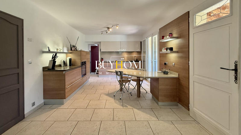 Maison - 158 m² - 5 pièces