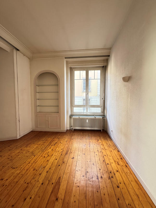 Appartement - 140 m² - 6 pièces