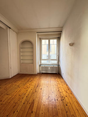 Appartement - 140 m² - 6 pièces