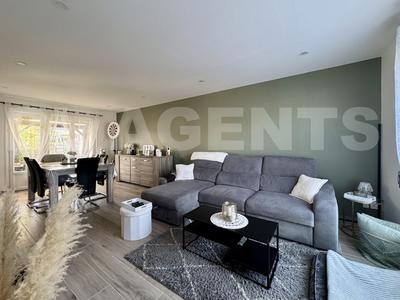 Maison - 82 m² - 4 pièces