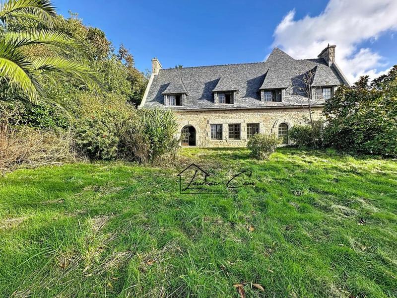 Maison de maîtres - 404 m² - 12 pièces