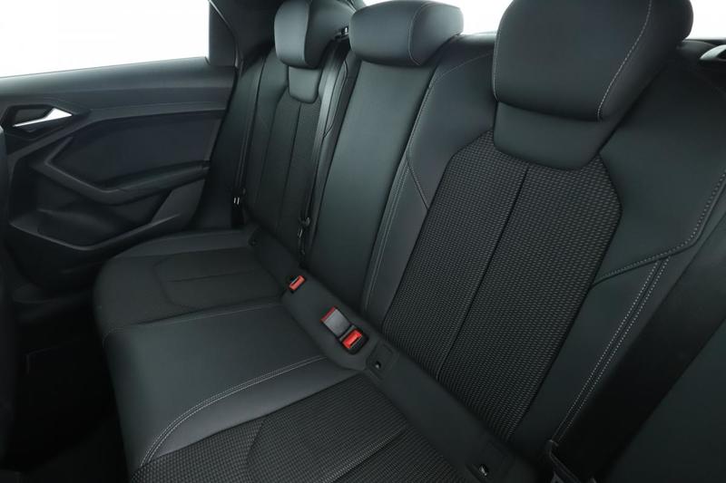 Audi A1 sportback 40 Tfsi s line s tronic 6 200 ch