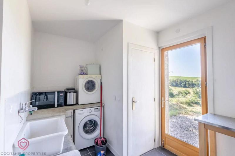 Maison - 258 m² - 9 pièces