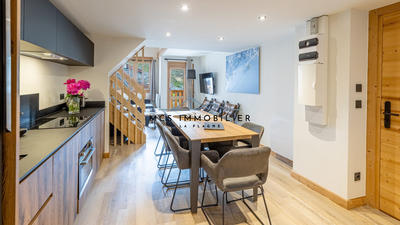 Appartement - 80 m² - 4 pièces