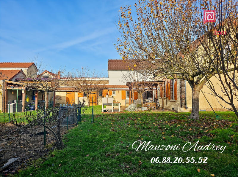 Maison - 96 m² - 5 pièces