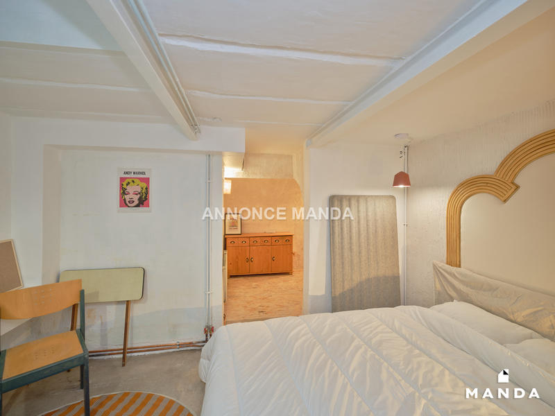 Chambre - 14 m² - 12 pièces