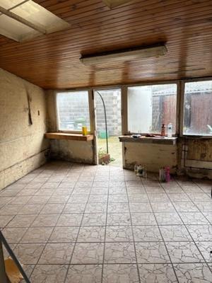 Maison - 99 m² - 5 pièces