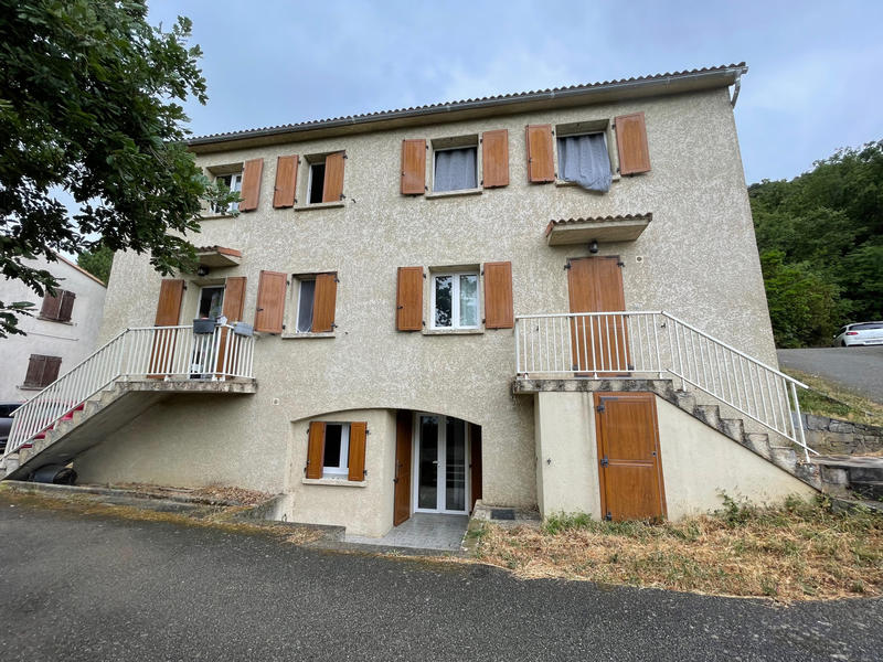 Maison - 203 m² - 10 pièces