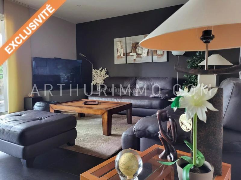 Appartement - 111 m² - 4 pièces