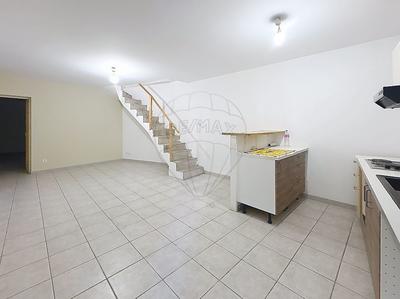 Maison de ville - 83 m² - 4 pièces