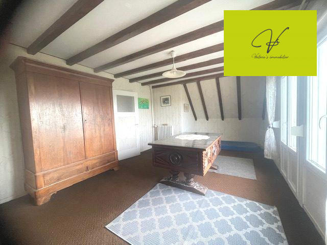 Maison - 187 m² - 8 pièces