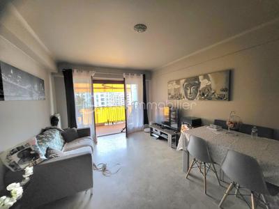 Appartement - 72 m² - 3 pièces