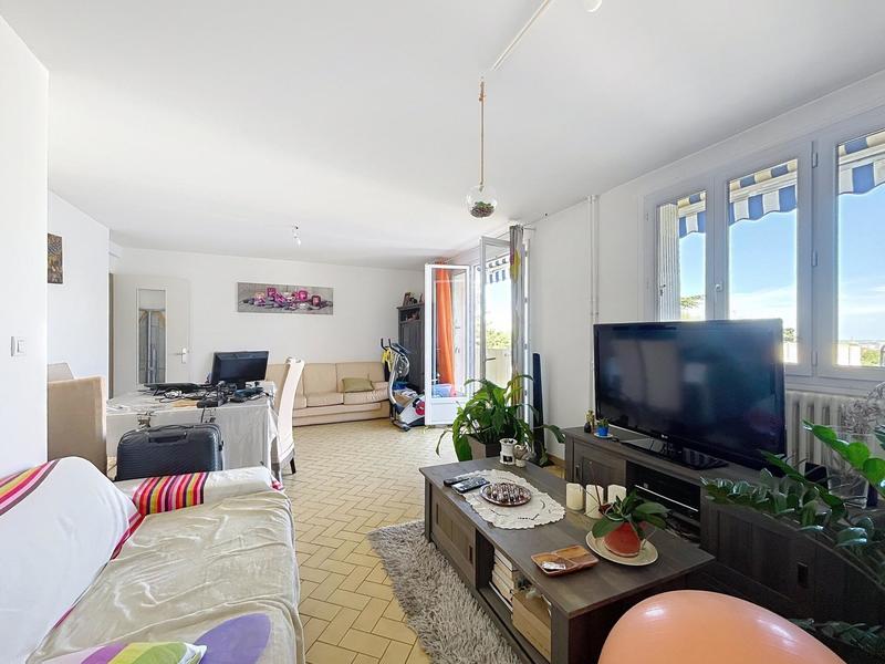 Appartement - 70 m² - 3 pièces