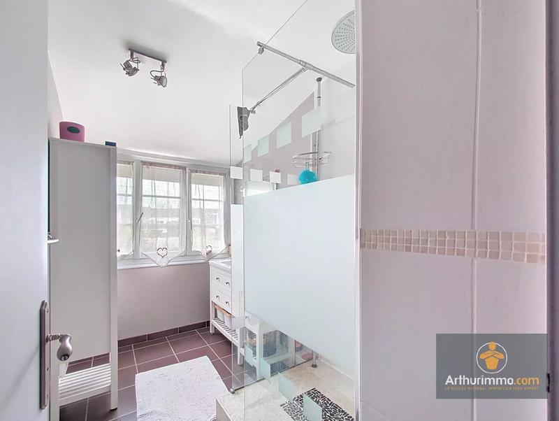 Maison - 84 m² - 4 pièces