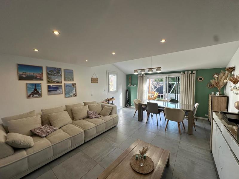 Maison - 92 m² - 4 pièces